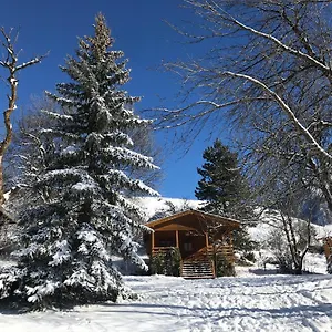 camping-hotel-de-plein-air-les-cariamas.fr-provencehotel.com/
